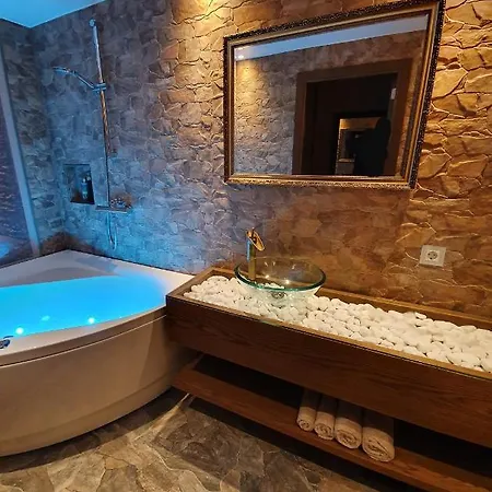 Skyview - Breathtaking Views From Bed And From Jacuzzi. Center Skyscraper Upper Floors * Tallinn