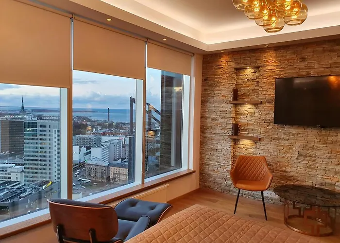 公寓 Skyview - Breathtaking Views From Bed And From Jacuzzi. Center Skyscraper Upper Floors