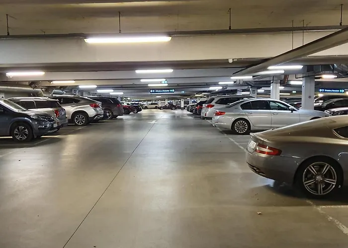 Skyview - Breathtaking Views From Bed And From Jacuzzi. Center Skyscraper Upper Floors Διαμέρισμα Ταλίν