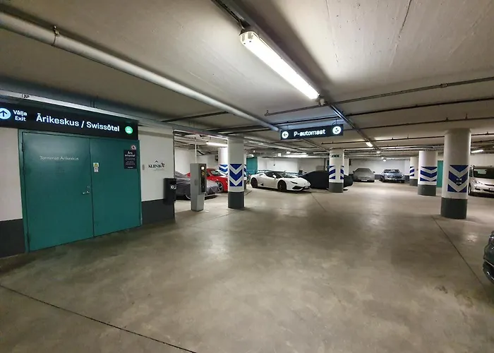 Skyview - Breathtaking Views From Bed And From Jacuzzi. Center Skyscraper Upper Floors * Tallinn