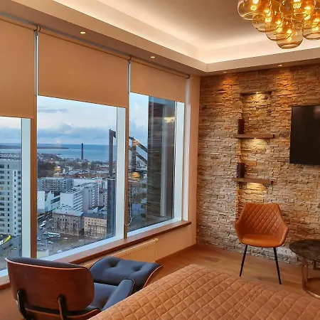 公寓 Skyview - Breathtaking Views From Bed And From Jacuzzi. Center Skyscraper Upper Floors