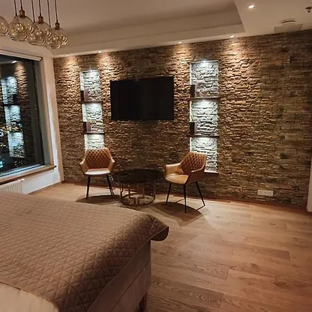 Skyview - Breathtaking Views From Bed And From Jacuzzi. Center Skyscraper Upper Floors