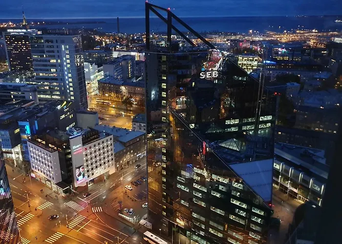 Skyview - Breathtaking Views From Bed And From Jacuzzi. Center Skyscraper Upper Floors Apartmán *